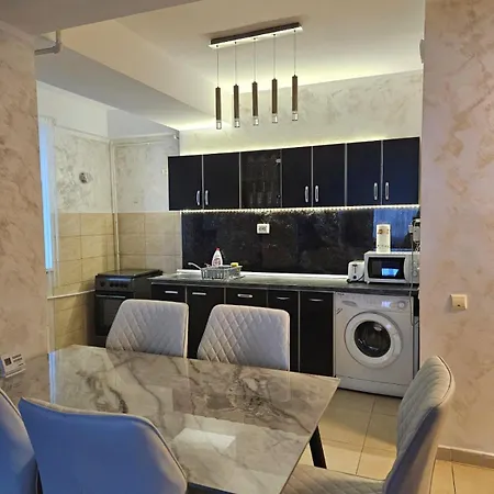 Luxury Summerland *