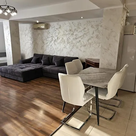 Luxury Summerland * Mamaia